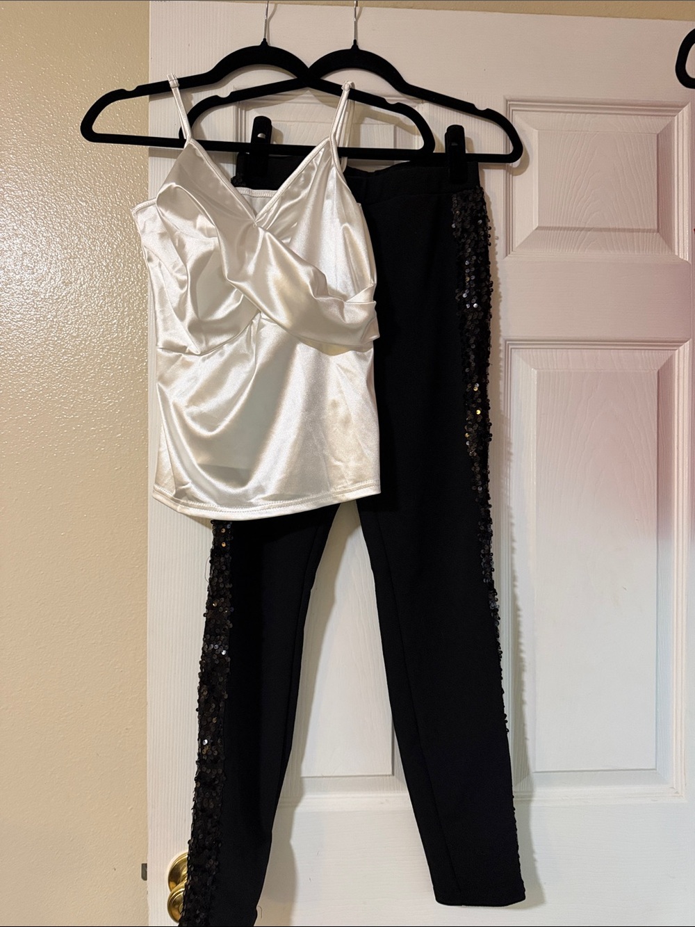 Satin Cami and Sequin-Trim Black Pants Set - White & Black